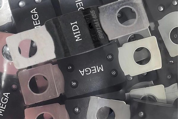 Comprehensive Guide To Bolt Down Fuses: Structure, Function And Applications